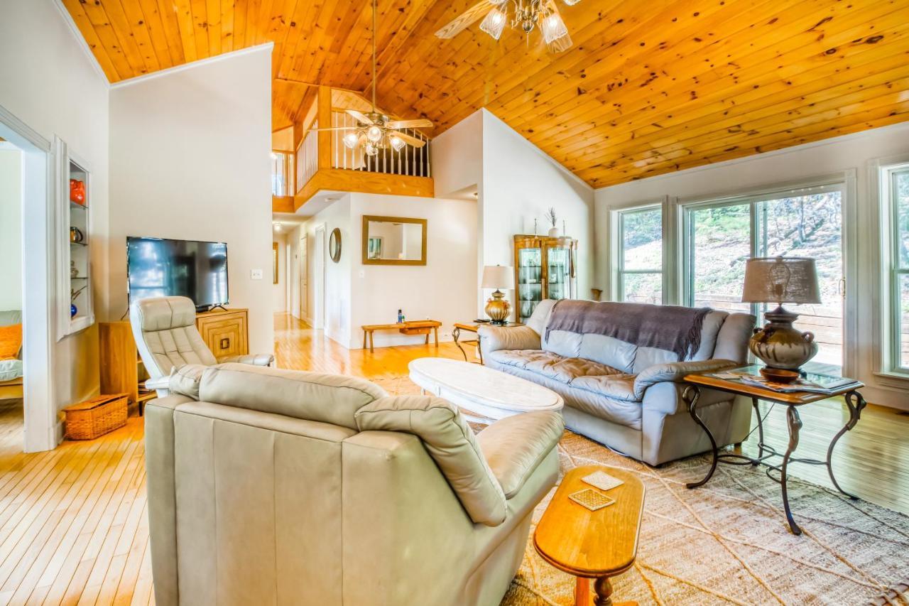 Doe Heights Chalet Batesville Экстерьер фото