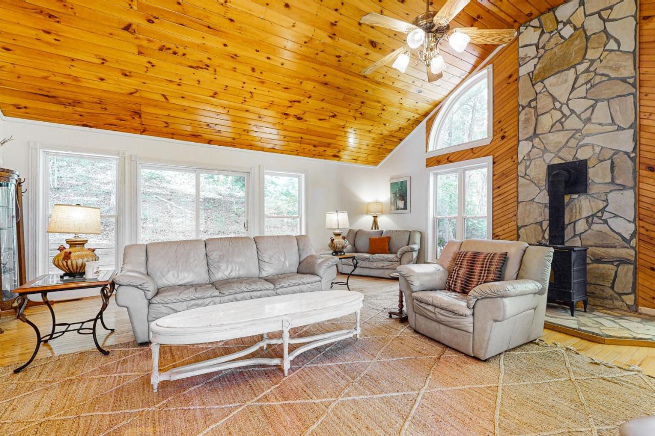 Doe Heights Chalet Batesville Экстерьер фото
