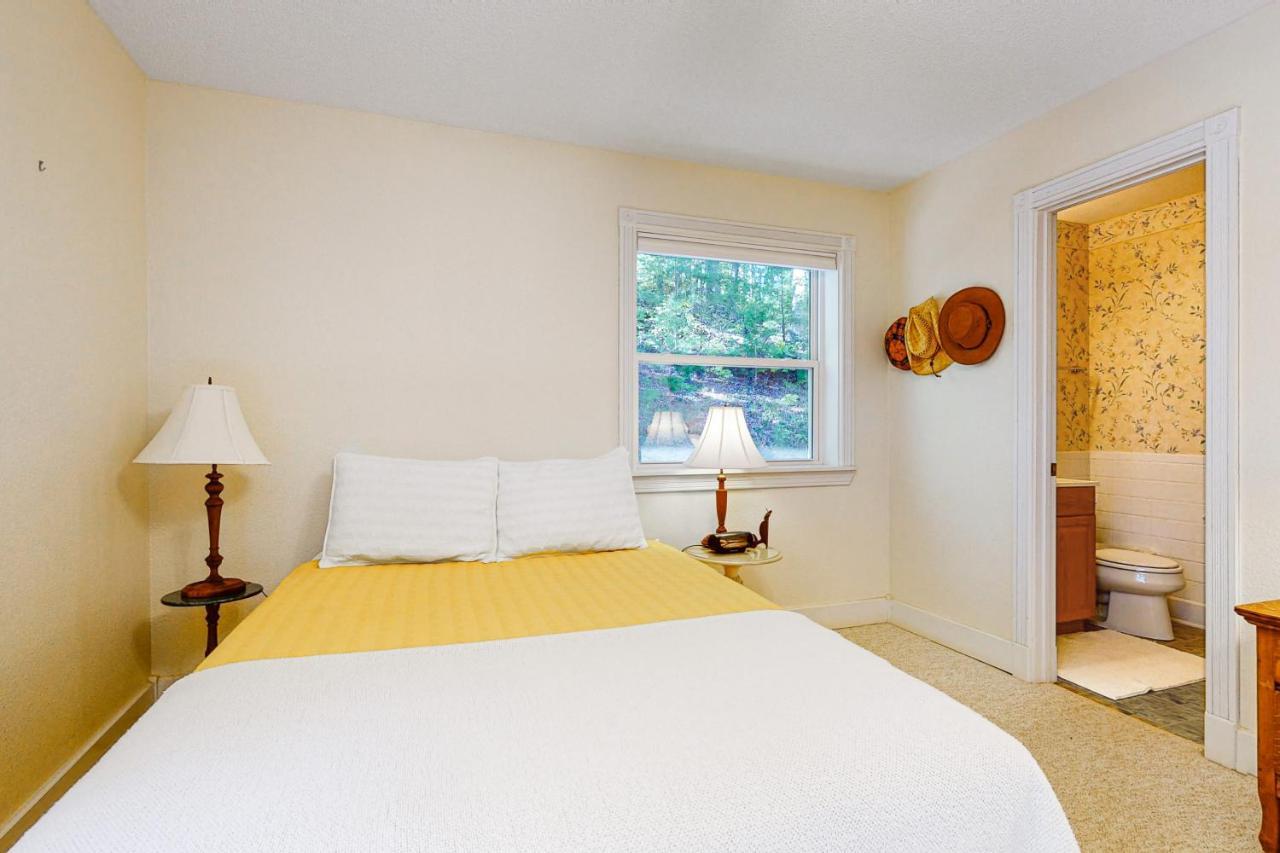 Doe Heights Chalet Batesville Экстерьер фото